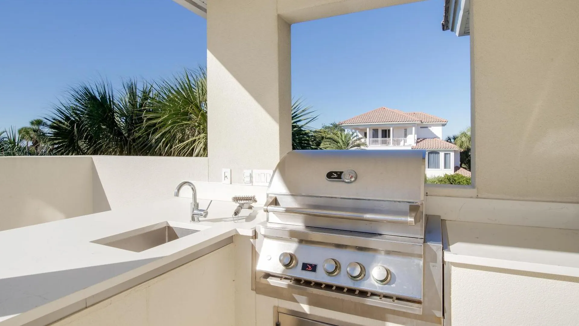 בית נופש דסטין Community Pool, Hot Tub And Beach - Outdoor Kitchen